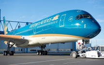 vietnam airlines gui loi xin loi hanh khach tren chuyen bay vn7344 sau su co ha canh nham duong bang o cam ranh