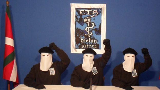 tay ban nha nhom ly khai eta tan ra lieu co hoa binh cho xu basque