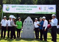 vinamilk trong 110000 cay xanh gop phan phu xanh binh dinh