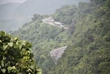 hy lac vien ngoi lang nguyen so voi nhung phan doi dac biet duoi chan deo hai van