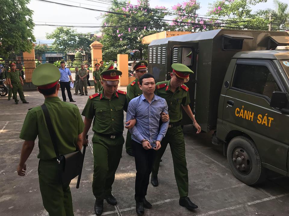 hom nay 155 mo lai phien toa so tham vu chay than khien 8 nguoi tu vong o hoa binh