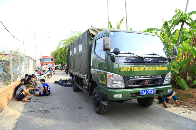 hien truong vu sa lan nghin tan chim tren song khien 3 nguoi trong mot gia dinh mat tich