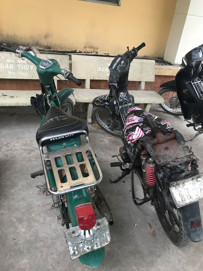 nam thanh nien 10x cam dau bang trom chuyen nghiep o sai gon