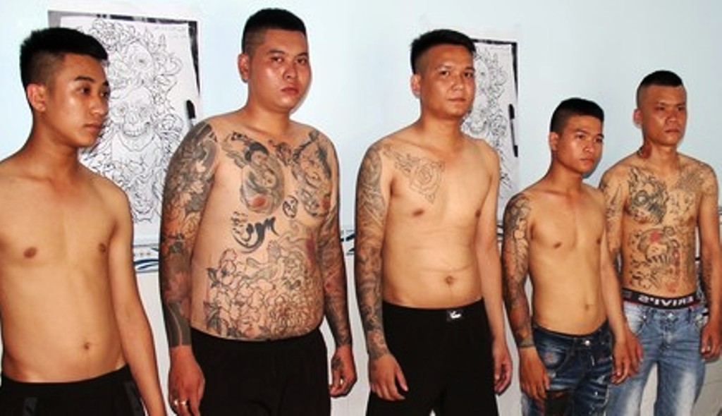 phat hien nhom thanh nien xam tro so huu nhieu giay to lien quan den cho vay nang lai