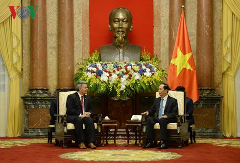 chu tich nuoc tran dai quang tiep thuong nghi sy hoa ky cory gardner