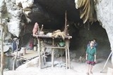 video hai hung cong dia nguc tren trai dat chay suot 50 nam