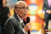 nhac si phan huynh dieu qua doi