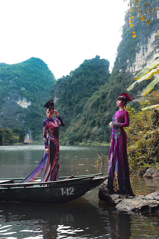chi em mai thu huyen do dang voi ao dai dat vang