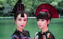 chi em mai thu huyen do dang voi ao dai dat vang