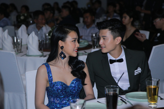 huynh anh va hoang oanh van quan quyt ben du tuyen bo chia tay
