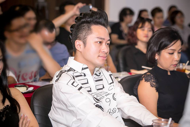 tung duong gay chu y voi mai toc cau ky