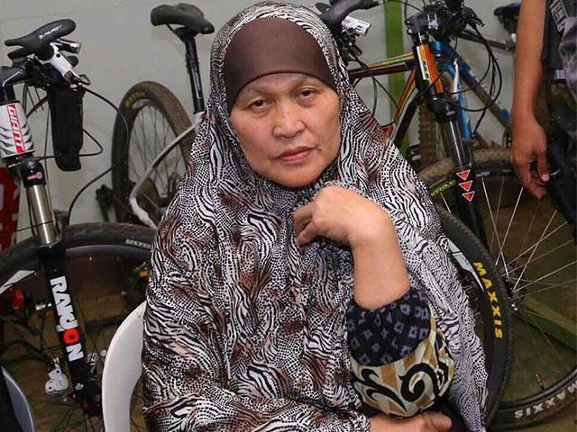 scmp phien quan chiem marawi binh tinh an banh quy khi quan doi philippines nem bom