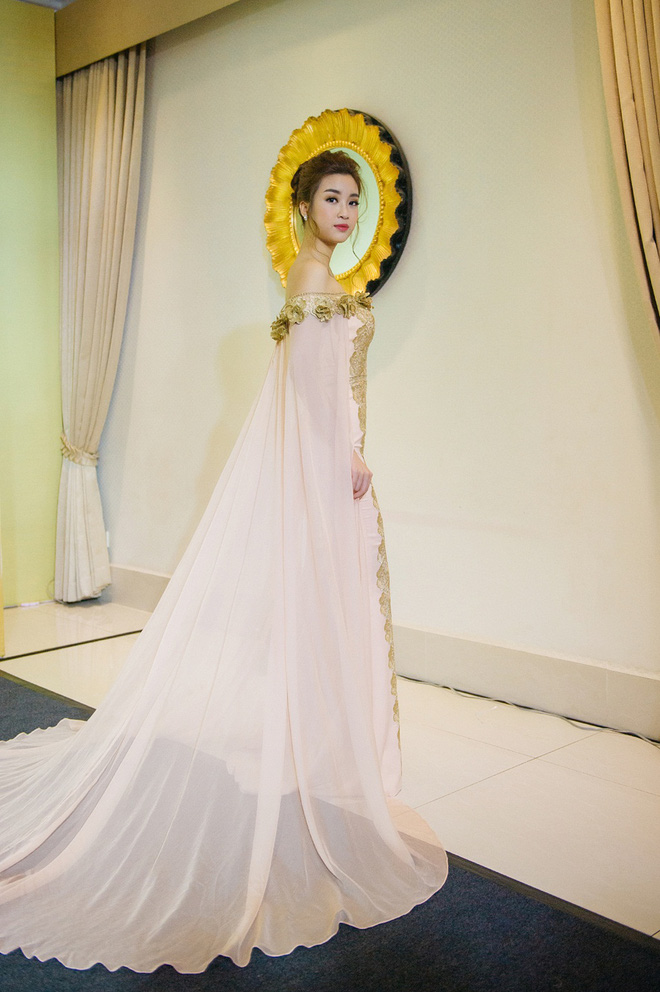 hoa hau my linh sang campuchia de ung ho vu thu phuong