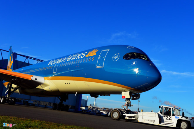 nam 2017 vietnam airlines chi 2100 ty mua may bay
