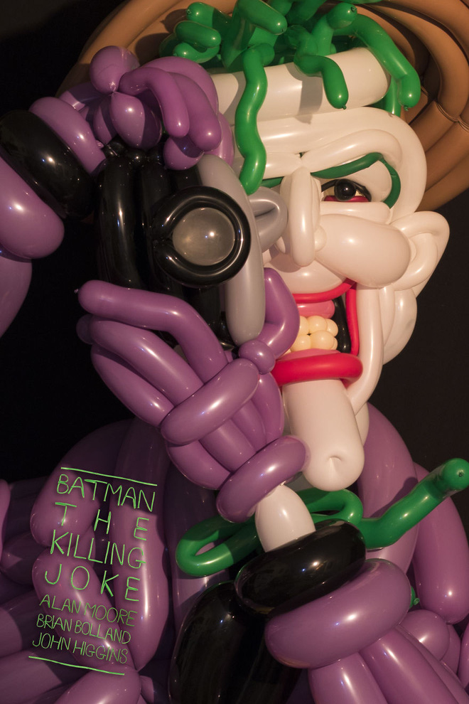 vui bia truyen tranh sieu anh hung duoc tai tao bang bong bay nghe thuat dep la va chi tiet den kho tin