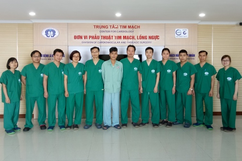 benh vien da khoa tinh phu tho cuu song benh nhan bi vet thuong thau nguc