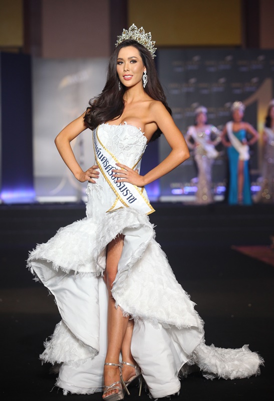 choang ngop voi ve dep long lay cua cac thi sinh miss grand thailand 2017