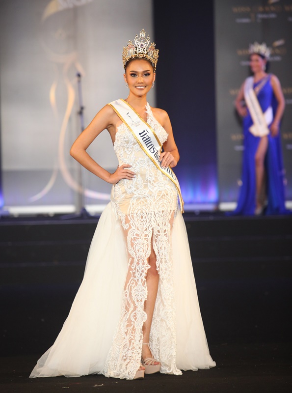 choang ngop voi ve dep long lay cua cac thi sinh miss grand thailand 2017