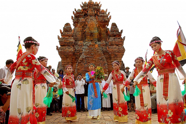 cong bo danh muc 7 di san van hoa phi vat the quoc gia