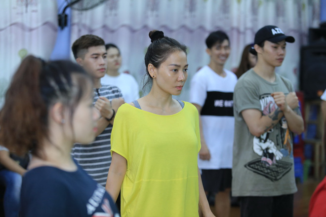 thu minh vat kiet suc tap luyen cho liveshow de doi
