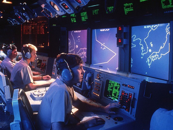 tau khu truc my bi dam lo them tu huyet cua he thong phong thu ten lua aegis