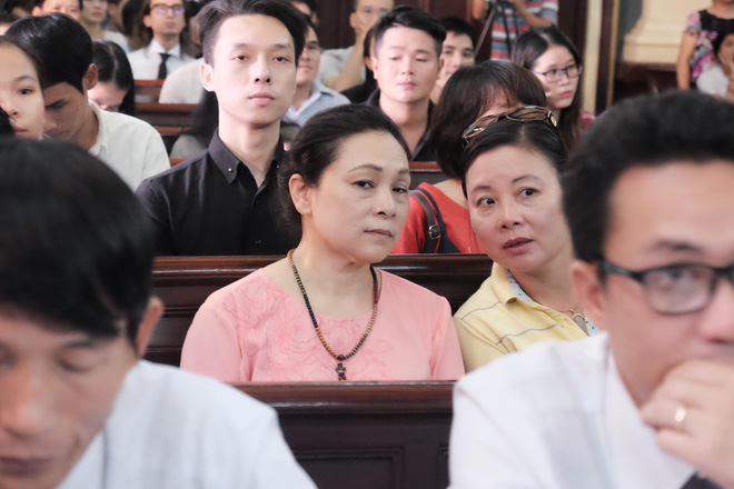 tiep tuc xet xu hoa hau bi to lua dao 165 ty nhan chung bi an mai phuong yeu cau xem xet lai loi khai