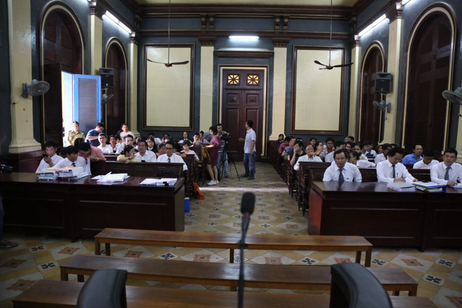 toa ra lenh ap giai nguoi dan ba bi an den phien xu phuong nga