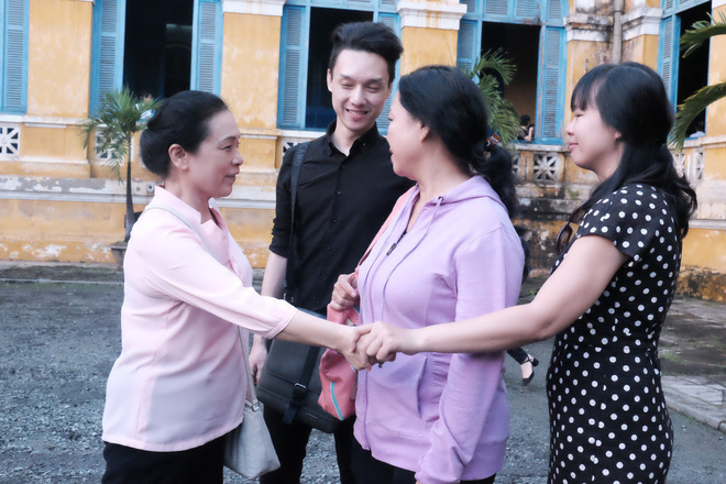 me hoa hau phuong nga ba mai phuong da lua me con toi lam sai lech thong tin