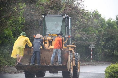 hoang hot tinh trang vi pham trat tu atgt nhin tu phong su anh
