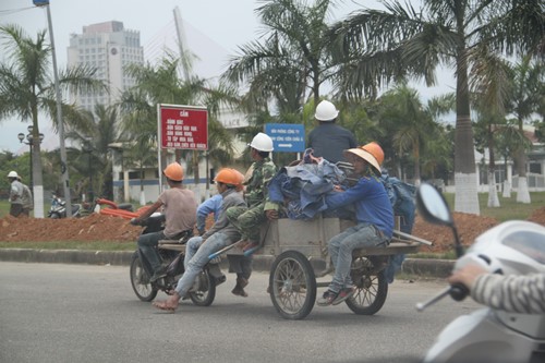 hoang hot tinh trang vi pham trat tu atgt nhin tu phong su anh