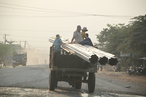 hoang hot tinh trang vi pham trat tu atgt nhin tu phong su anh