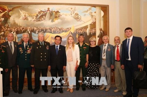 trien lam anh ve con nguoi dat nuoc viet nam tai ukraine