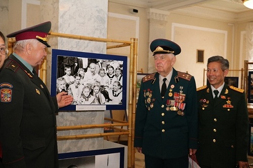 trien lam anh ve con nguoi dat nuoc viet nam tai ukraine