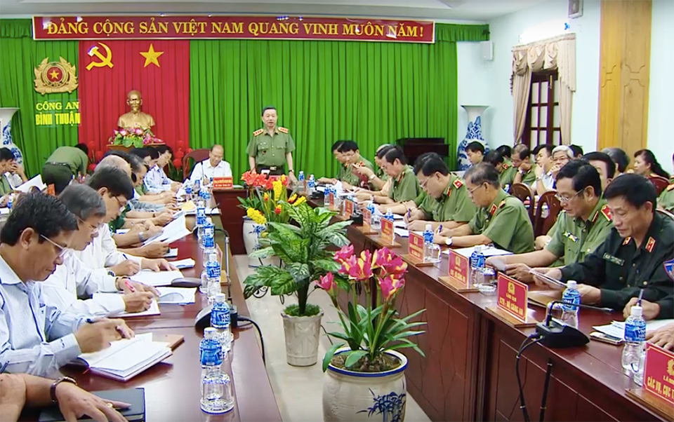bo truong cong an lam viec voi binh thuan ve dam bao an ninh trat tu