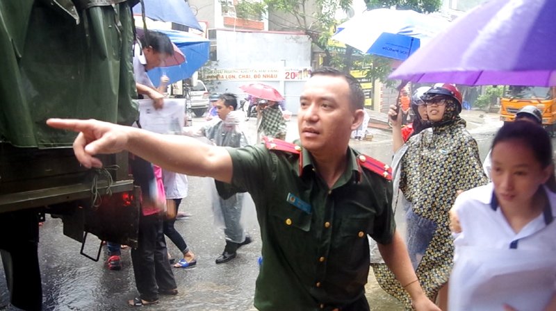 ha giang ho tro thi sinh di thi thpt quoc gia bang xe dac chung xuong cuu ho