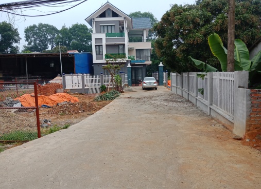thua nhan xay dung cac cong trinh lan chiem dat duong giao thong tai xa phu ho