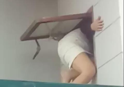 vu bi thu huyen tham nu truong ban bi trung gio trong nha nghi bi an nguoi di cung