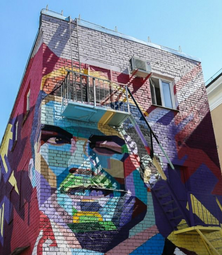 messi doi dau ronaldo hang ngay o khach san