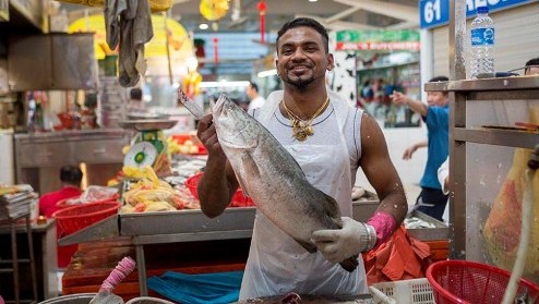 singapore tien hanh uu dai lon nhan dip quoc khanh 50 nam