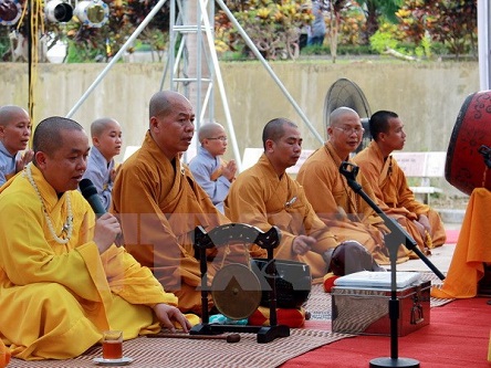 cau sieu tuong niem cac liet si vi xuyen