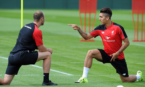 liverpool ra mat benteke tan binh dat gia thu hai trong lich su