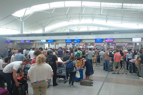 vietnam airlines va cae inc hop tac cung cap dich vu dao tao huan luyen bay