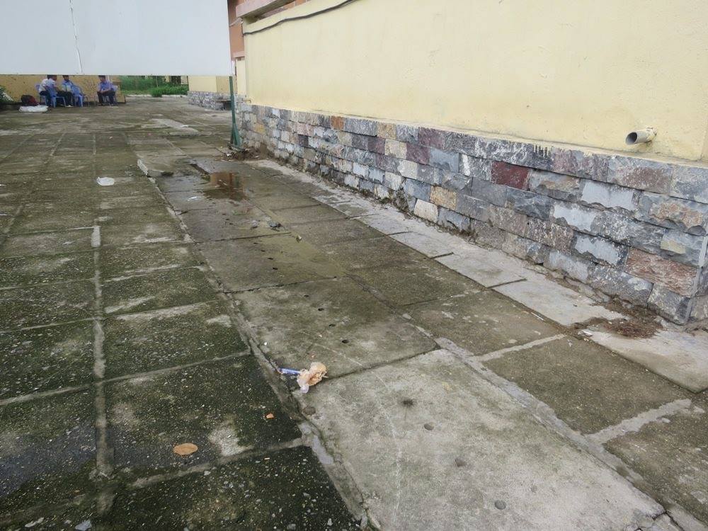 di trom do nam sinh vien dai hoc hai phong roi tu tang 4 xuong dat