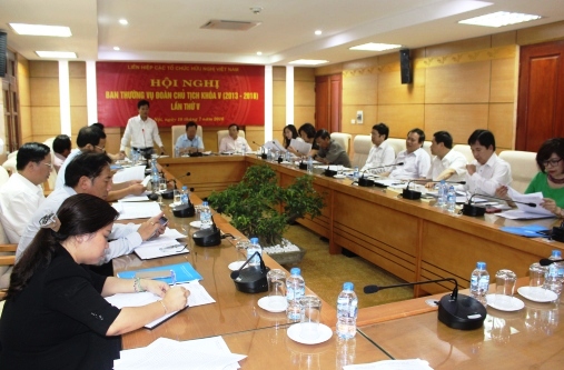 hoi nghi ban thuong vu doan chu tich lien hiep cac to chuc huu nghi viet nam khoa v