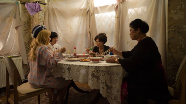 giac mo london the gioi tran trui cua nhung nguoi phu nu chau a bi day vao con duong mai dam tai anh