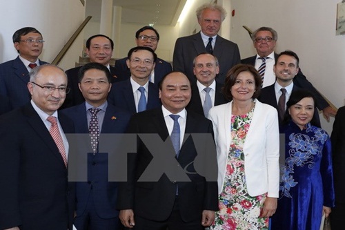 thu tuong gap va lam viec voi lanh dao bang rheinland pfalz cua duc