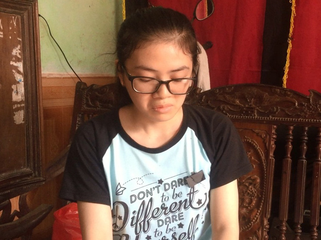 nu sinh chiu tang me dat 278 diem ky thi thpt quoc gia uoc mo cua me la em vao truong ngoai thuong