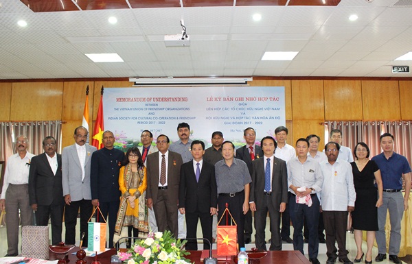 nhieu co hoi hop tac moi giua vufo va iscuf