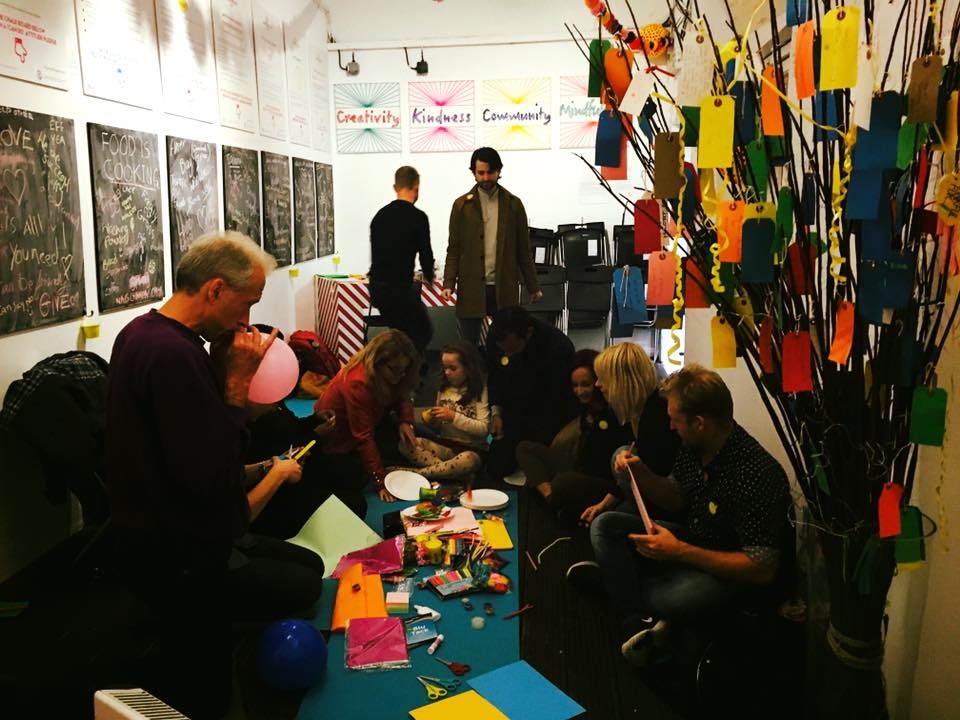 bao tang hanh phuc dau tien tren the gioi duoc mo tai london