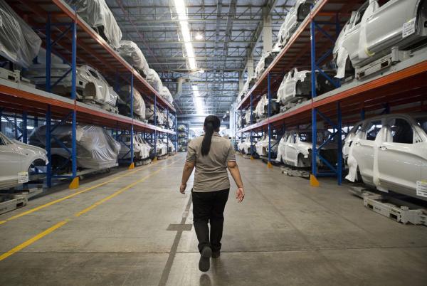 thi truong o to viet nam but pha nhanh nhat dna